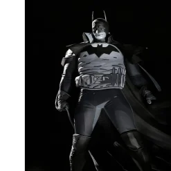 Dc Direct 1:10 Gotham By Gaslight Batman Statue By Mike Mignola